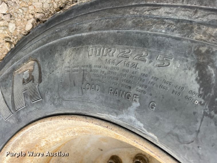 image for item ID9349 2006 Sterling L9500  ready mix truck