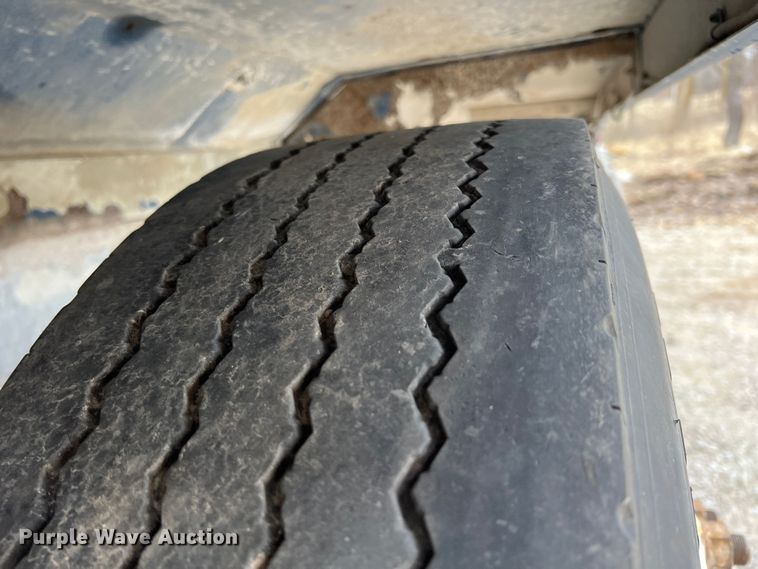 image for item ID9349 2006 Sterling L9500  ready mix truck