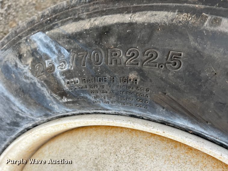 image for item ID9349 2006 Sterling L9500  ready mix truck