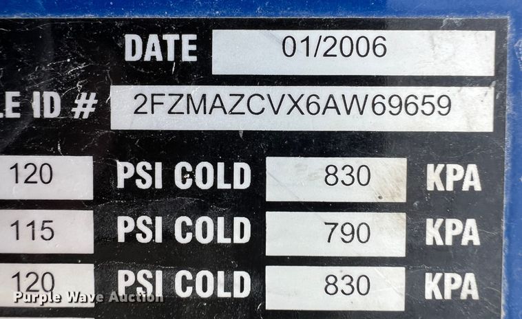 image for item ID9349 2006 Sterling L9500  ready mix truck