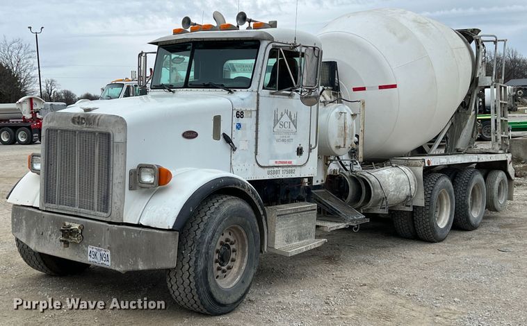 image for item ID9352 2003 Peterbilt 357  ready mix truck