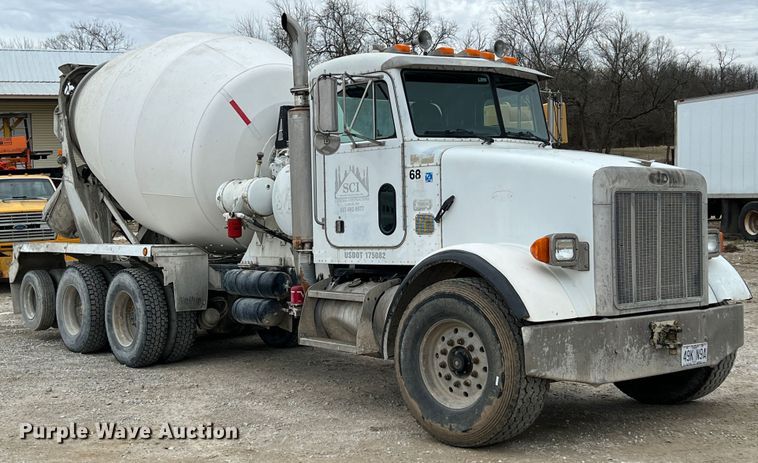 image for item ID9352 2003 Peterbilt 357  ready mix truck