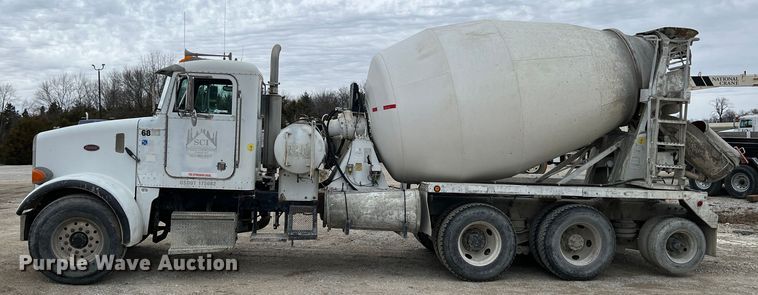 image for item ID9352 2003 Peterbilt 357  ready mix truck