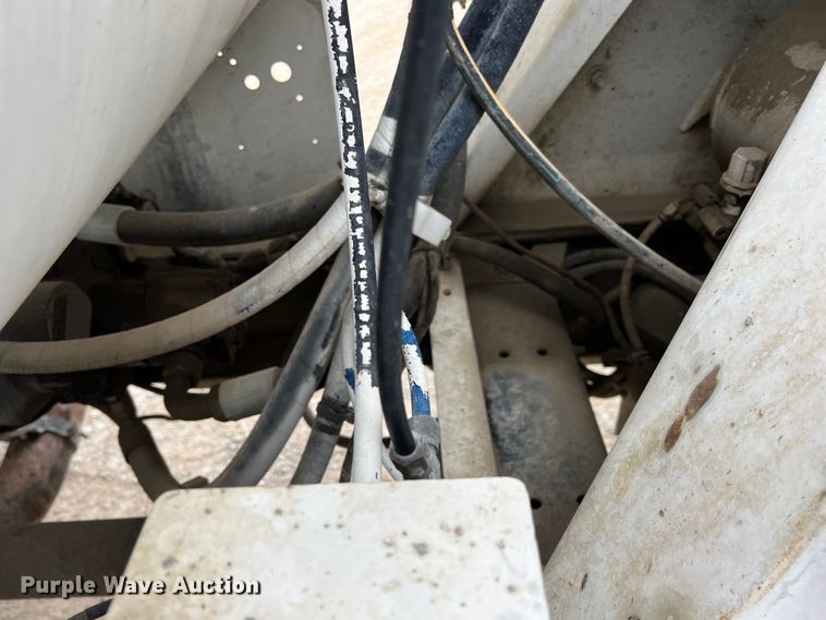 image for item ID9352 2003 Peterbilt 357  ready mix truck