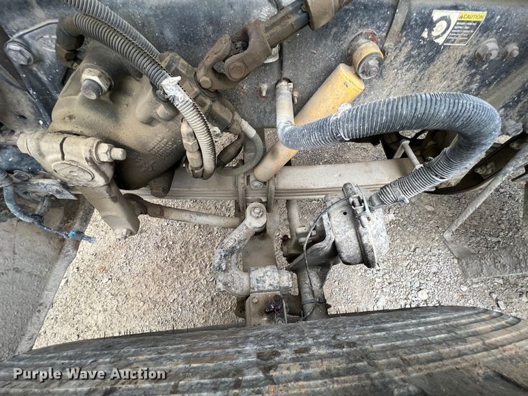 image for item ID9352 2003 Peterbilt 357  ready mix truck