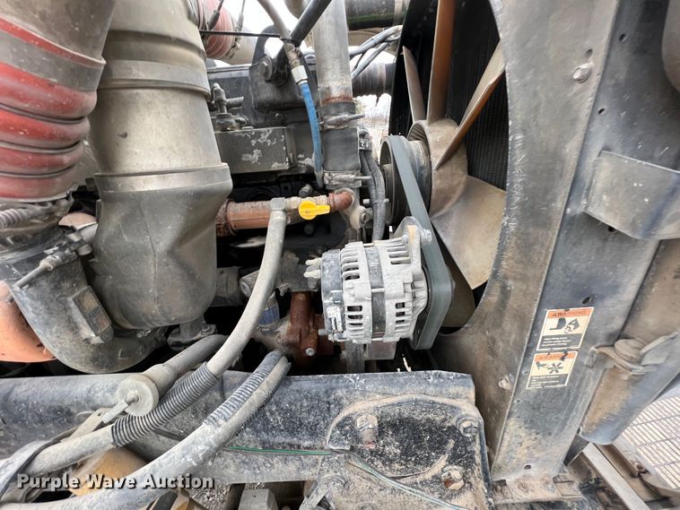 image for item ID9352 2003 Peterbilt 357  ready mix truck