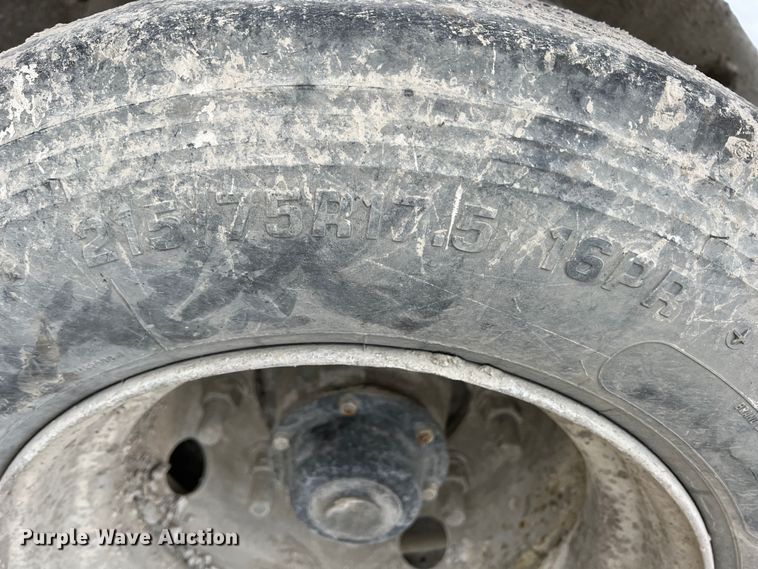 image for item ID9352 2003 Peterbilt 357  ready mix truck