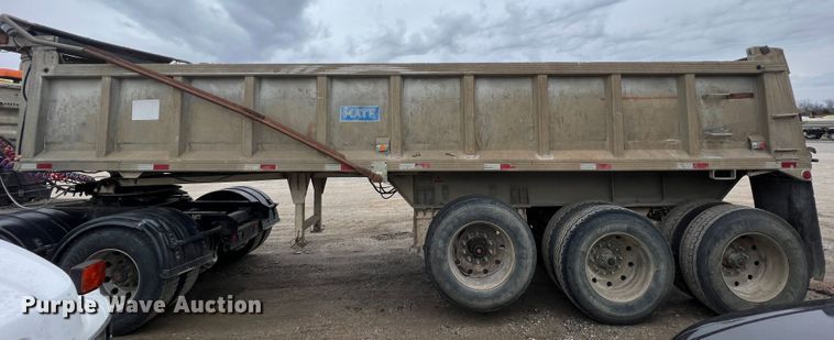 image for item ID9353 1980 Mate  end dump trailer