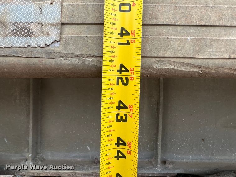 image for item ID9353 1980 Mate  end dump trailer