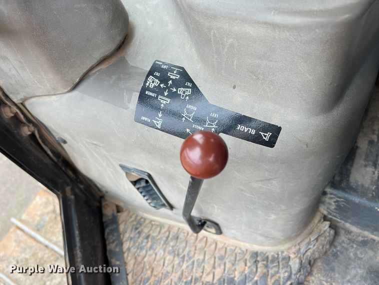 image for item ID9355 2009 Case 1650L  dozer