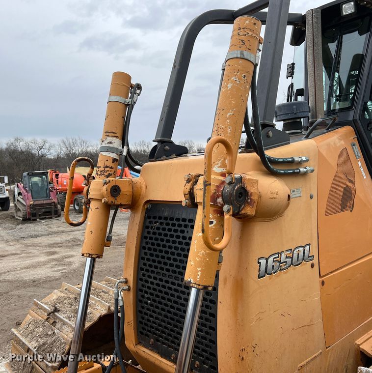 image for item ID9355 2009 Case 1650L  dozer