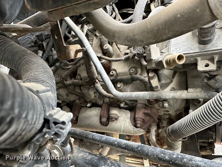 image for item JD9652 2006 GMC C4500  flatbed truck