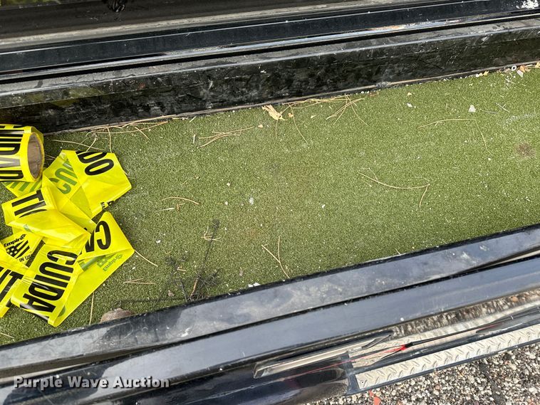 image for item JD9652 2006 GMC C4500  flatbed truck