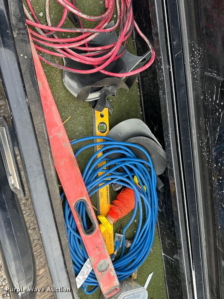 image for item JD9652 2006 GMC C4500  flatbed truck