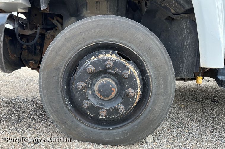 image for item JD9652 2006 GMC C4500  flatbed truck