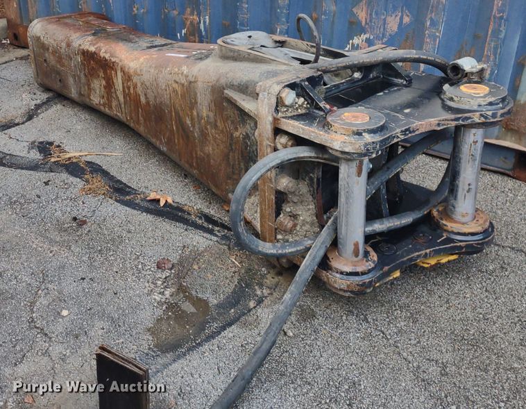 image for item JK9116 Caterpillar H160  breaker