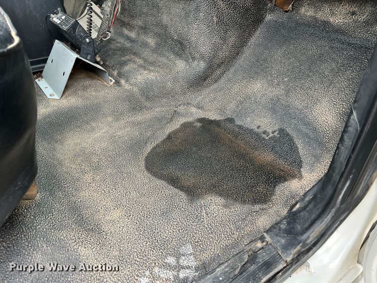 image for item JU9727 1996 Ford F800  utility / service truck