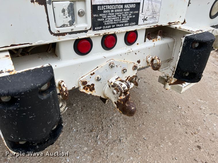 image for item JU9727 1996 Ford F800  utility / service truck