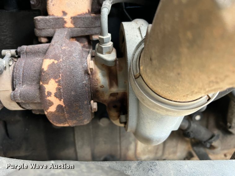 image for item JU9727 1996 Ford F800  utility / service truck