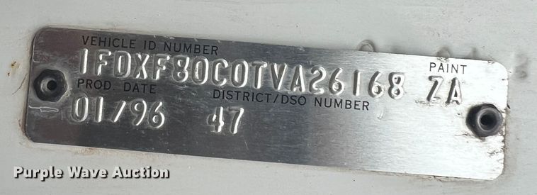 image for item JU9727 1996 Ford F800  utility / service truck