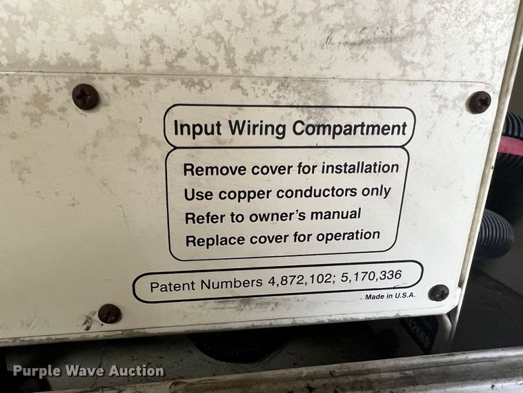 image for item JU9728 2002 Freightliner FL70  utility / service truck