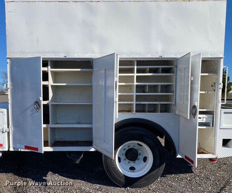 image for item JW9248 2004 Sterling Acterra  utility / service truck