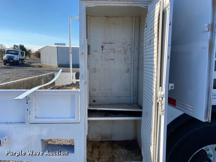 image for item JW9248 2004 Sterling Acterra  utility / service truck