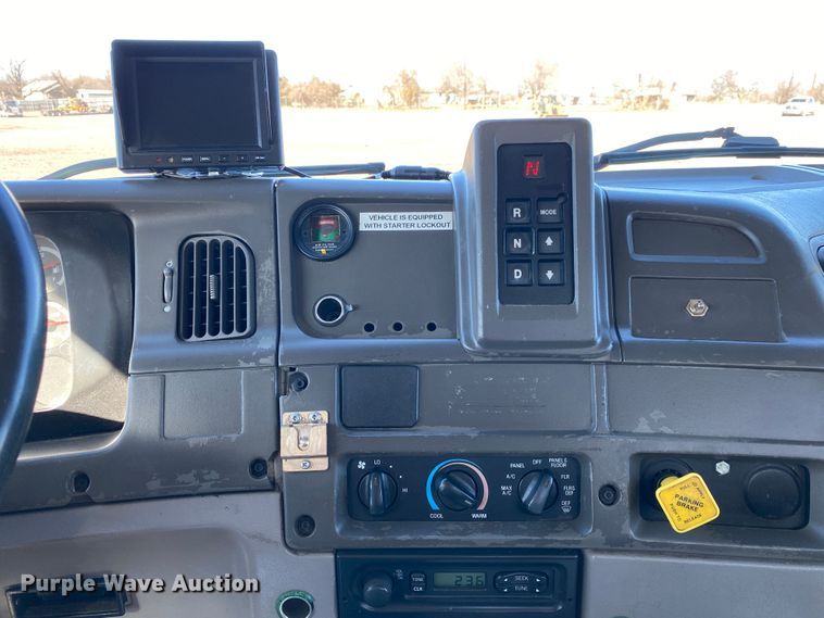 image for item JW9248 2004 Sterling Acterra  utility / service truck