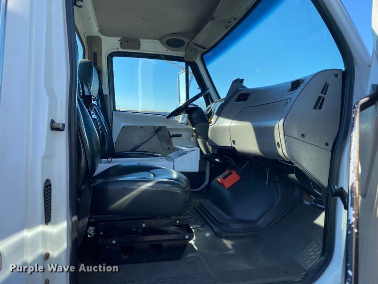 image for item JW9248 2004 Sterling Acterra  utility / service truck