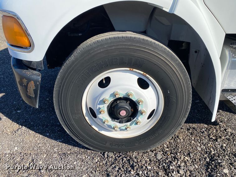 image for item JW9248 2004 Sterling Acterra  utility / service truck