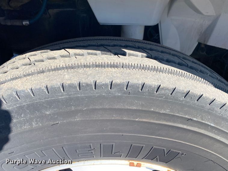 image for item JW9248 2004 Sterling Acterra  utility / service truck