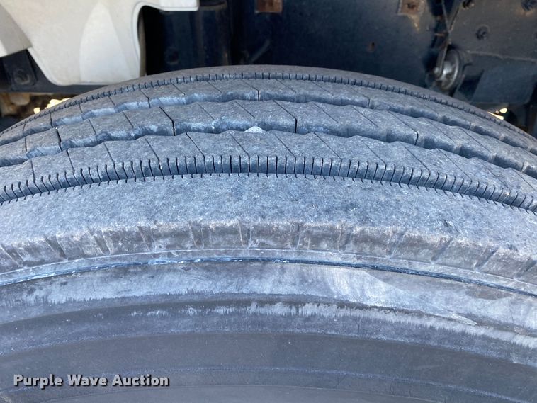 image for item JW9248 2004 Sterling Acterra  utility / service truck