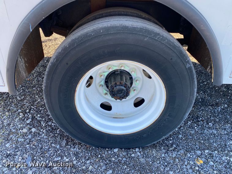 image for item JW9248 2004 Sterling Acterra  utility / service truck