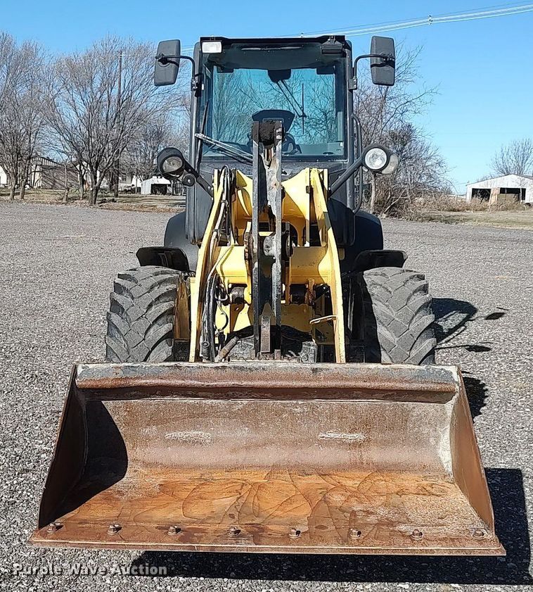 image for item JW9258 2015 New Holland W80C  wheel loader