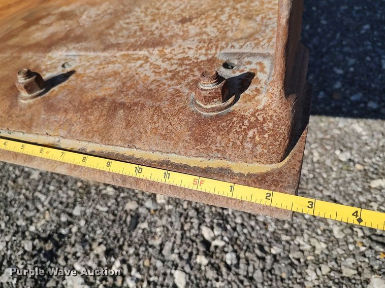 image for item JW9258 2015 New Holland W80C  wheel loader