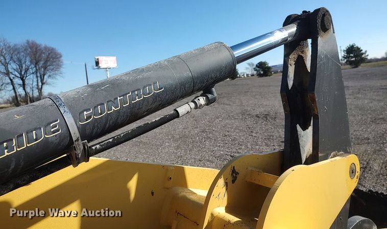 image for item JW9258 2015 New Holland W80C  wheel loader