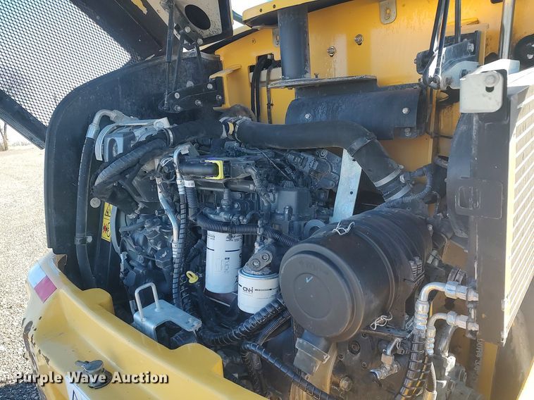 image for item JW9258 2015 New Holland W80C  wheel loader