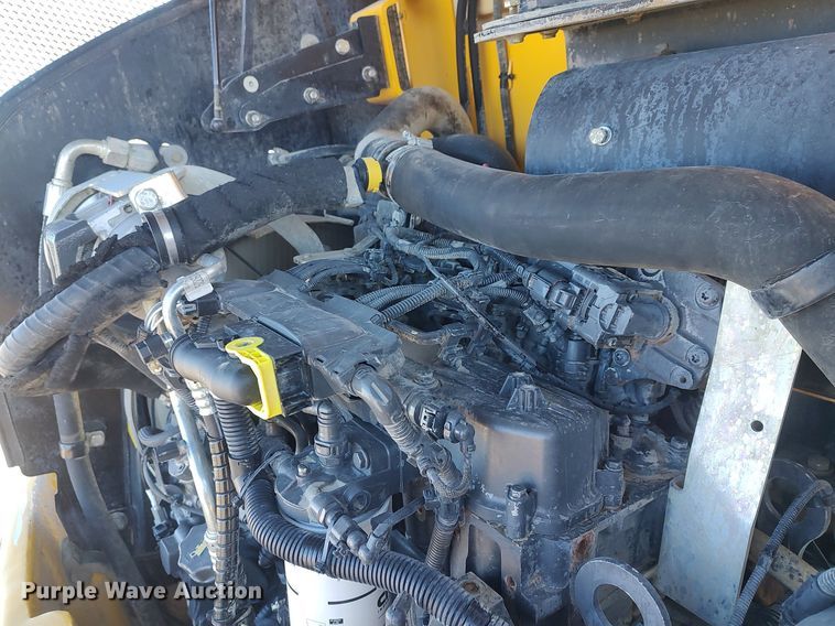 image for item JW9258 2015 New Holland W80C  wheel loader