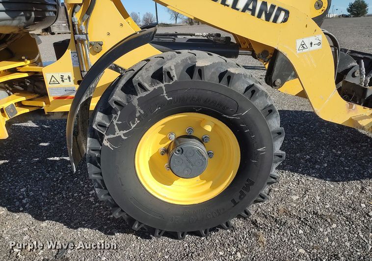 image for item JW9258 2015 New Holland W80C  wheel loader