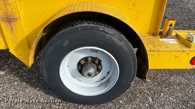 image for item JW9314 1996 Butler HCT-100  reel trailer