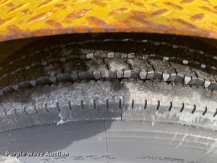 image for item JW9314 1996 Butler HCT-100  reel trailer