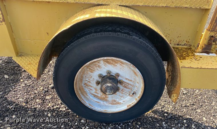 image for item JW9315 1998 Butler HCT-100  reel trailer