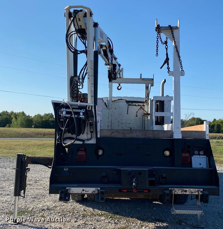 image for item JW9396 2010 International WorkStar 7400  utility / service truck