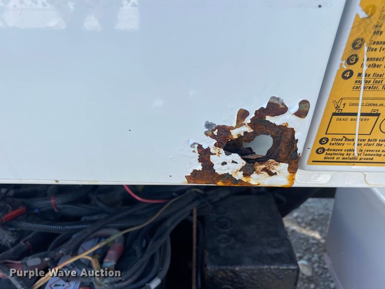 image for item JW9396 2010 International WorkStar 7400  utility / service truck