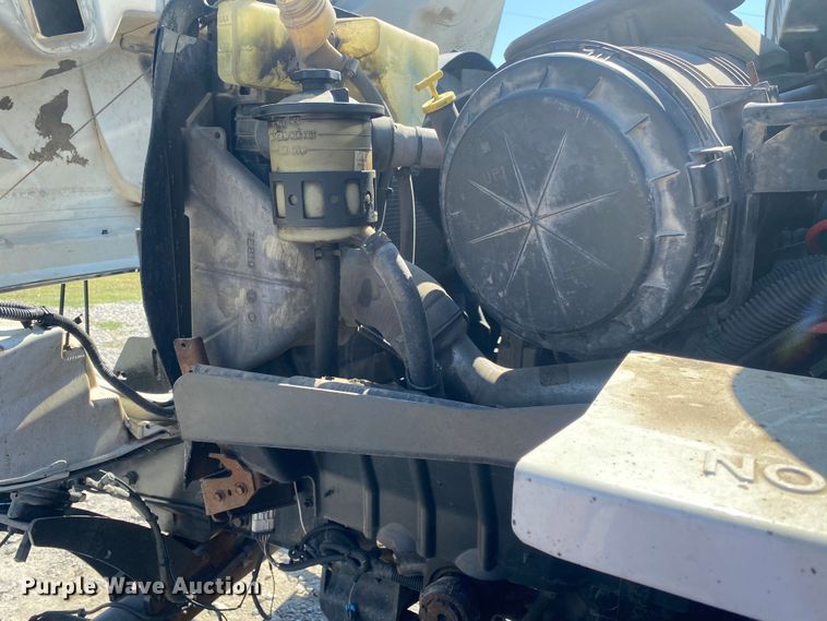 image for item JW9396 2010 International WorkStar 7400  utility / service truck