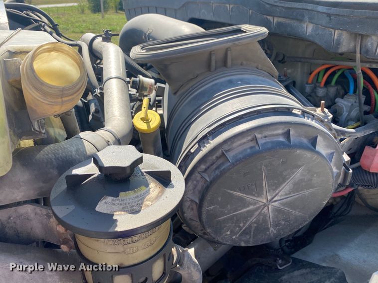 image for item JW9396 2010 International WorkStar 7400  utility / service truck