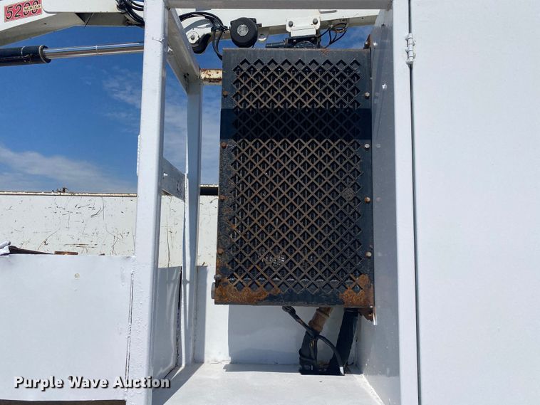 image for item JW9396 2010 International WorkStar 7400  utility / service truck