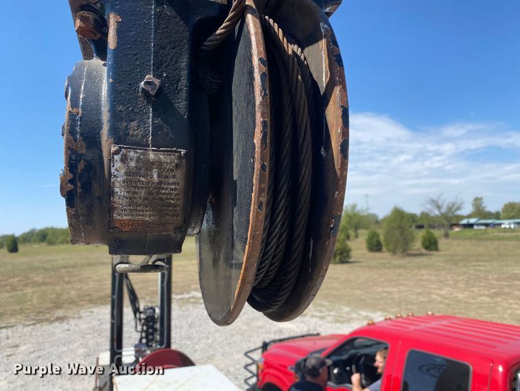 image for item JW9396 2010 International WorkStar 7400  utility / service truck