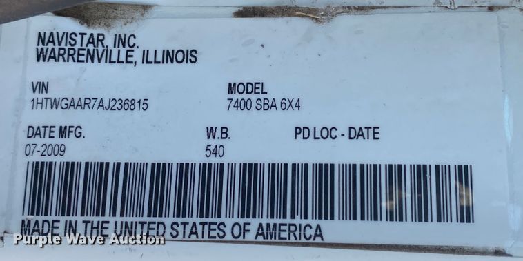 image for item JW9396 2010 International WorkStar 7400  utility / service truck