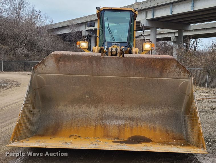 image for item JW9949 1988 Komatsu WA500-1L  wheel loader
